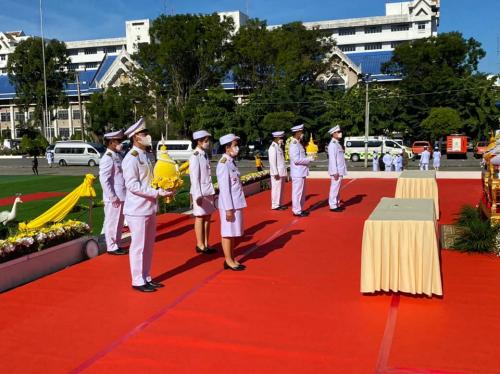 พิธีทำบุญตักบาตร  วางพานพุ่มและถวายบังคม เนื่องในวันคล้ายวันพระบรมราชสมภพพระบาทสมเด็จ  พระบรมชนกาธิเบศร  มหาภูมิพลอดุลยเดชมหาราช บรมนาถบพิตร วันชาติ และวันพ่อแห่งชาติ 5 ธันวาคม 2565