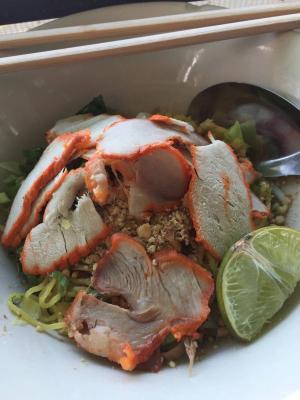 ก๋วยเตี๋ยวห้อยขา
